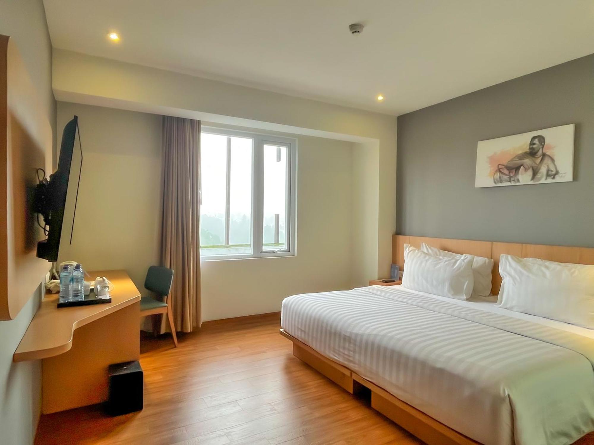 Hotel Santika Premiere อัมบอน ภายนอก รูปภาพ